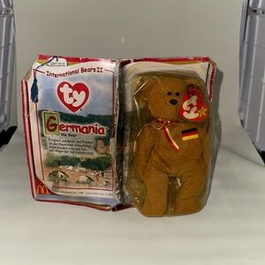 GERMANIA The Bear Ty Beanie Baby McDonald's International Bears II 2000 vintage